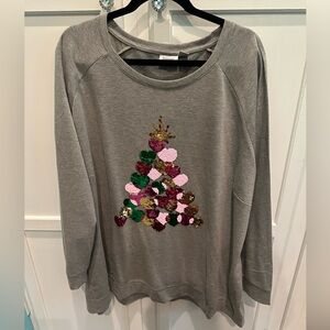 26/28W Avenue Gray Top with Sequin Design